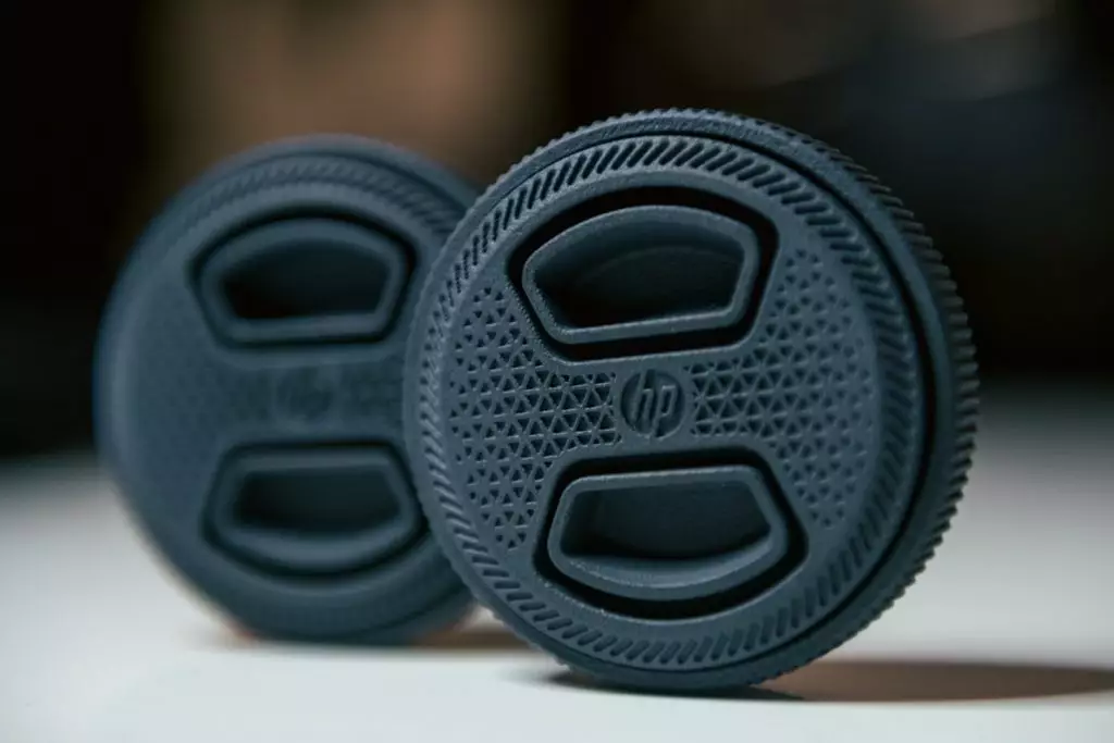 stampa 3d hp mjf lens cover - PA 11